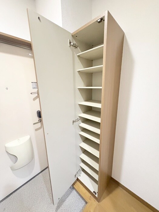 物件内観写真17　(靴箱)