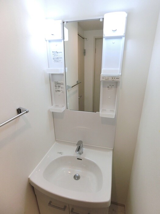 物件内観写真11　(洗面)