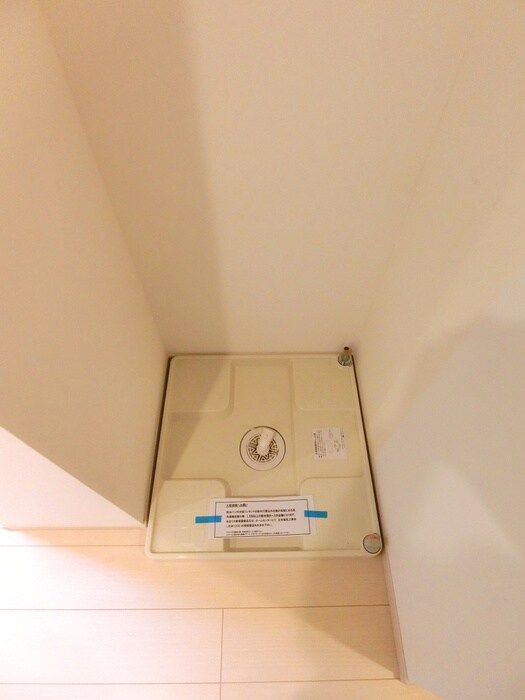 物件内観写真12　(洗濯機置場)