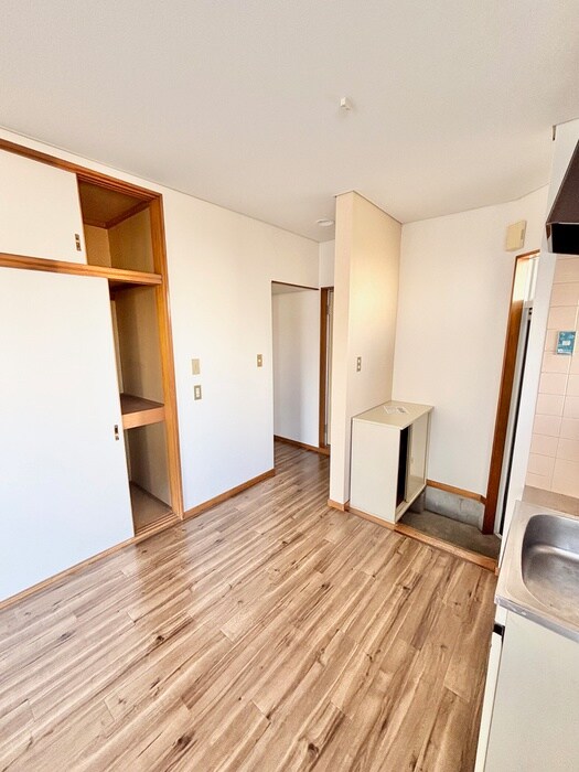 物件内観写真10　(居室)