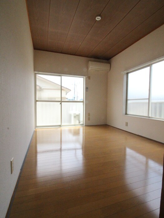 物件内観写真10　(居室)