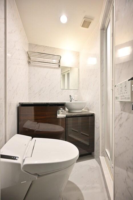 物件内観写真12　(トイレ)