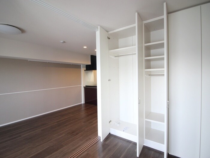 物件内観写真9　(収納)
