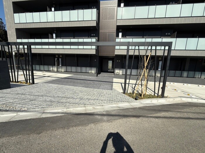 物件外観写真5　(エントランス部分)