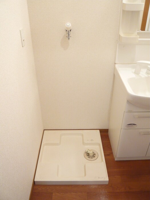 物件内観写真19　(洗濯機置場)