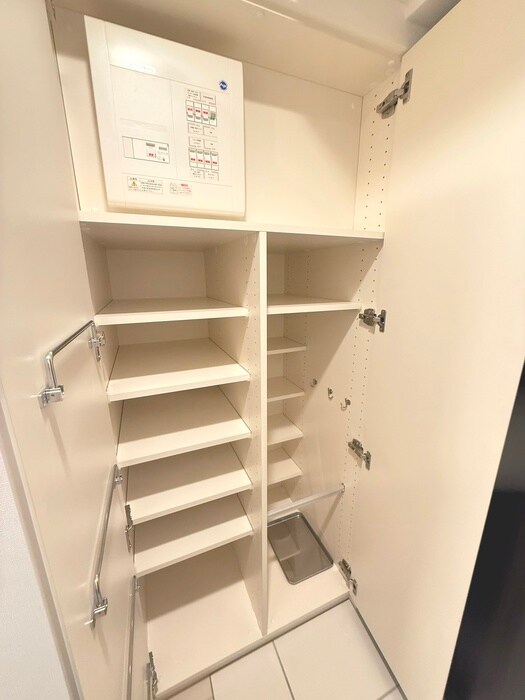 物件内観写真16　(靴箱)