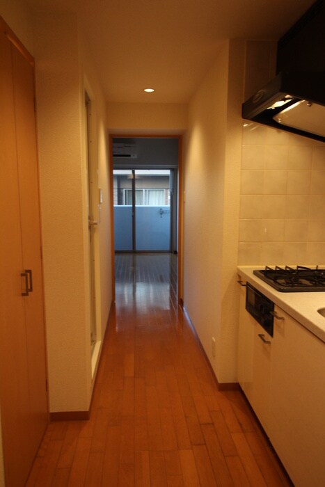 物件内観写真4　(廊下)