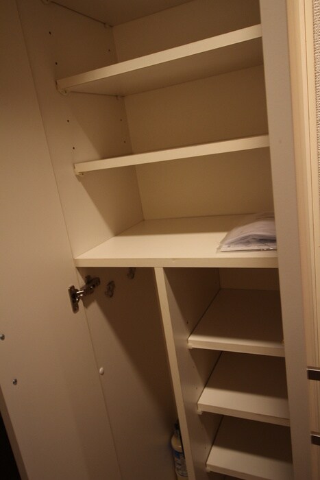 物件内観写真5　(収納)