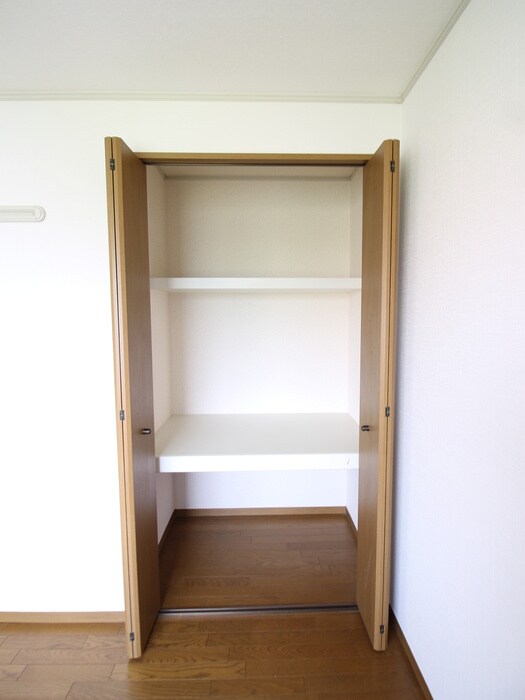 物件内観写真10　(収納)