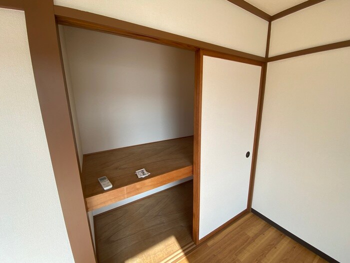 物件内観写真21　(収納)
