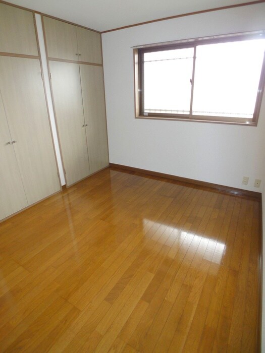 物件内観写真8　(居室)