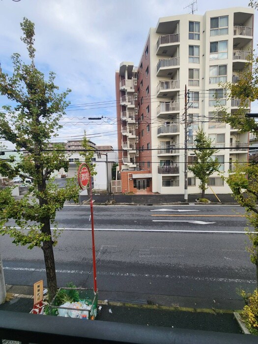 物件内観写真16　(室内からの展望)