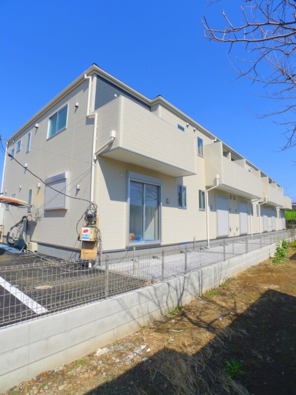 建築中