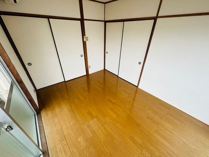 物件内観写真10　(居室)