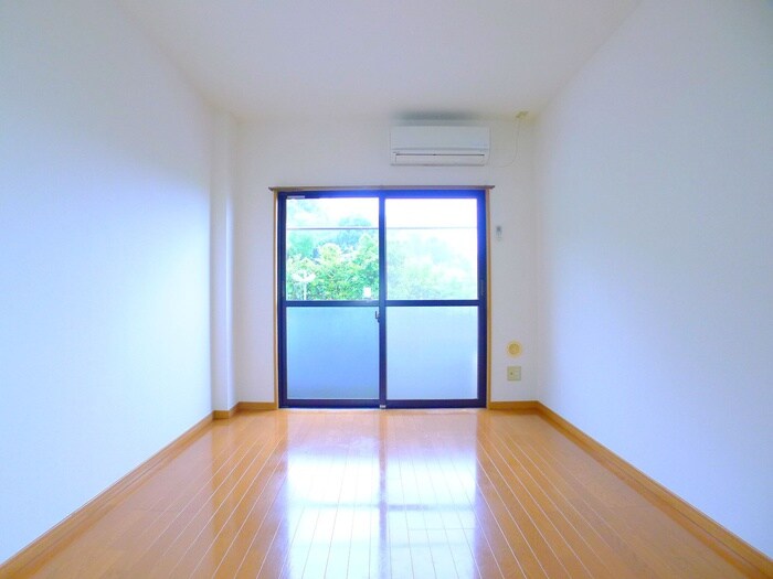 物件内観写真21　(室内からの展望)