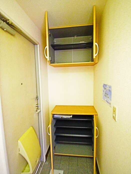 物件内観写真12　(靴箱)