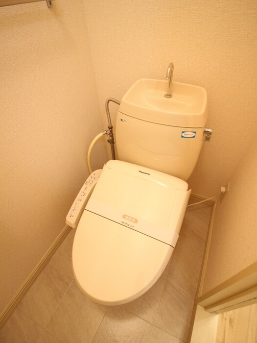 物件内観写真8　(トイレ)