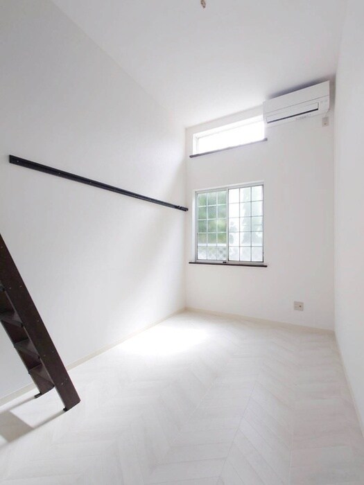 物件内観写真9　(居室)