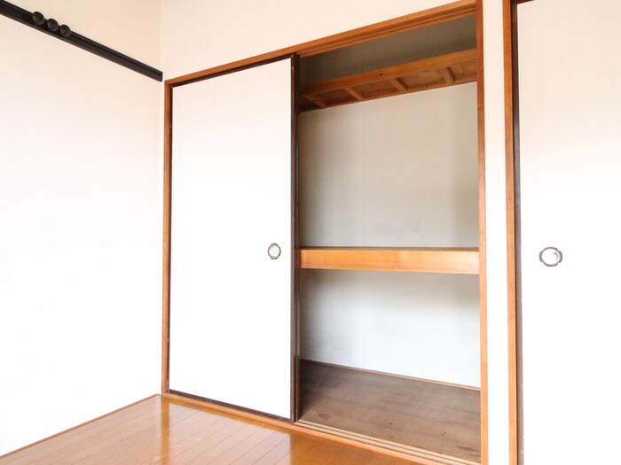 物件内観写真10　(収納)