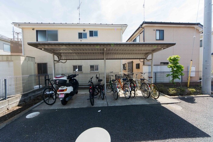 物件外観写真5　(駐輪場)