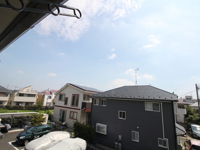 物件内観写真15　(室内からの展望)