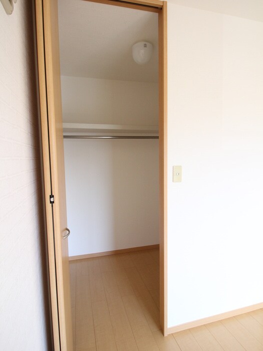 物件内観写真21　(収納)