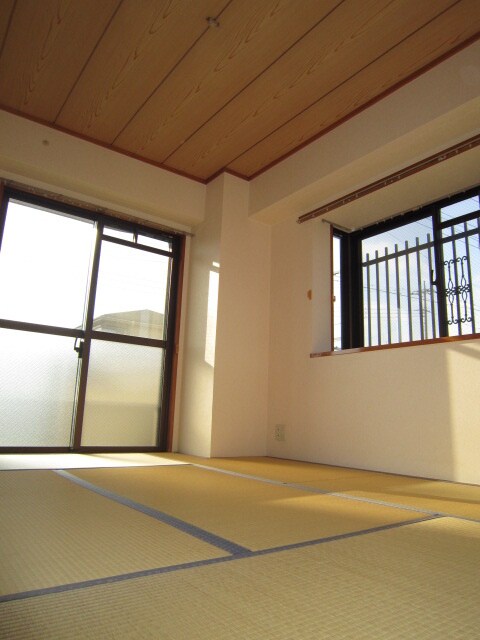 物件内観写真9　(居室)