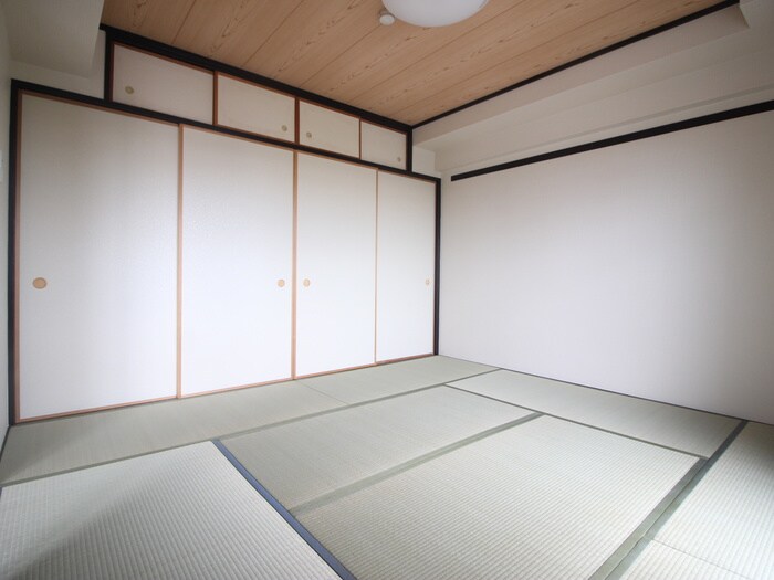 物件内観写真13　(居室)