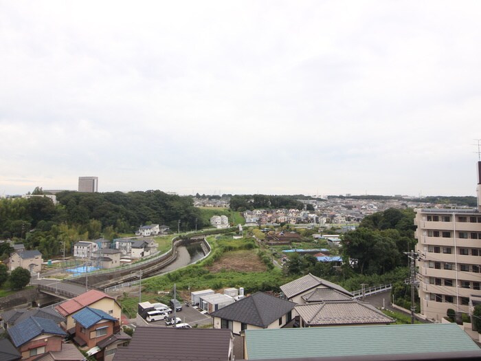 物件内観写真22　(室内からの展望)