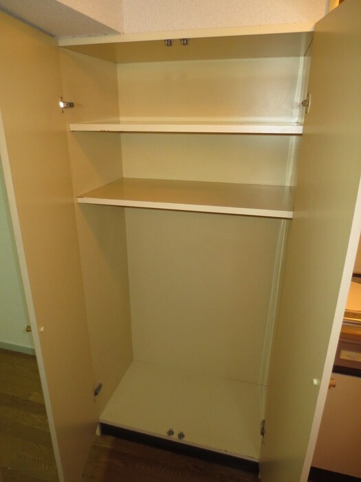 物件内観写真9　(収納)