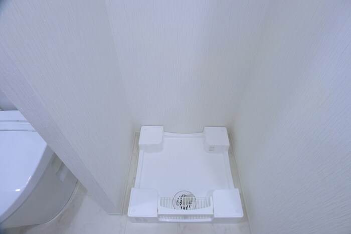 物件内観写真10　(洗濯機置場)