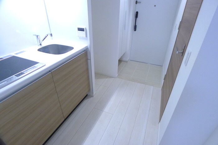 物件内観写真13　(廊下)