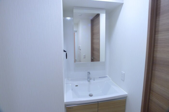 物件内観写真13　(洗面)