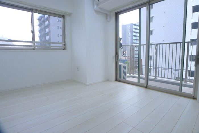 物件内観写真15　(室内からの展望)