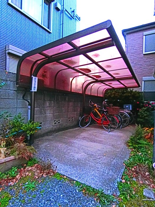 物件外観写真5　(駐輪場)