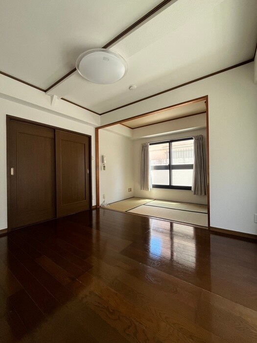 物件内観写真10　(居室)