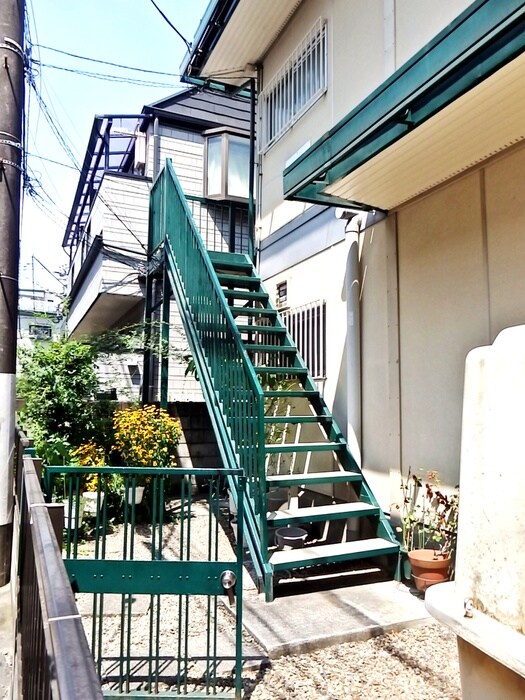 物件外観写真3　(エントランス部分)