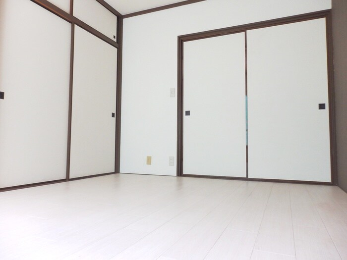 物件内観写真10　(居室)