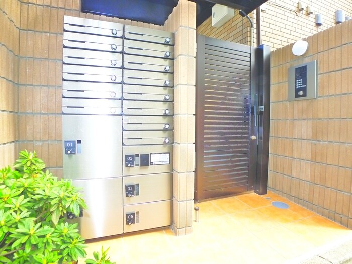 物件外観写真4　(建物設備)