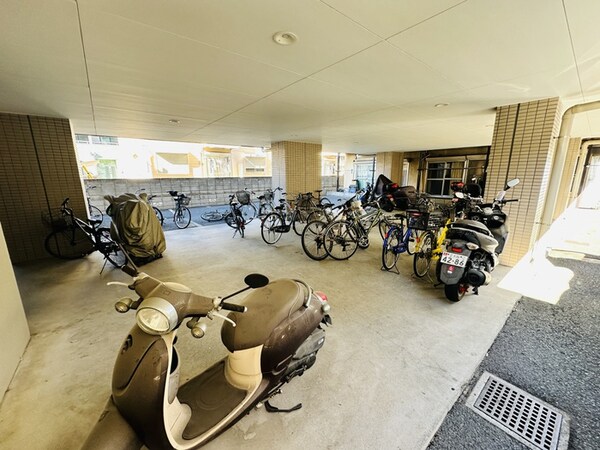 駐輪場