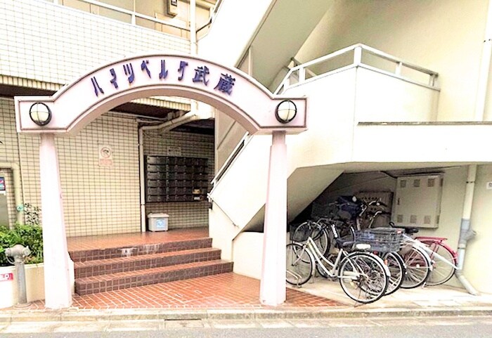 物件外観写真6　(駐輪場)