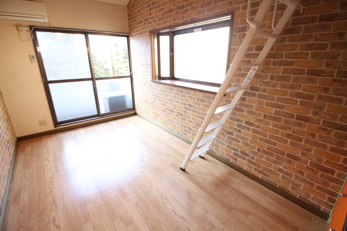 物件内観写真8　(居室)