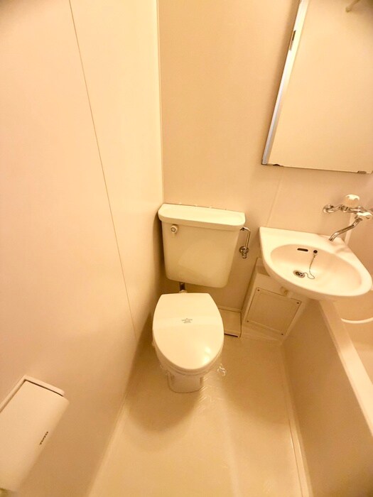 物件内観写真13　(トイレ)