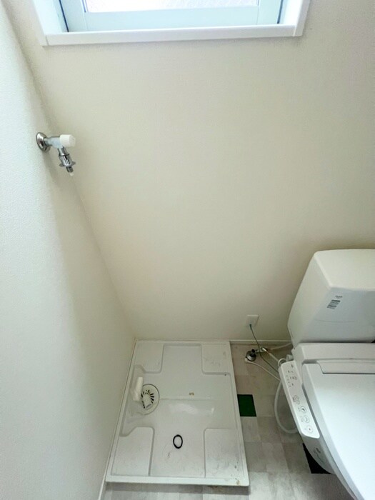 物件内観写真17　(洗濯機置場)