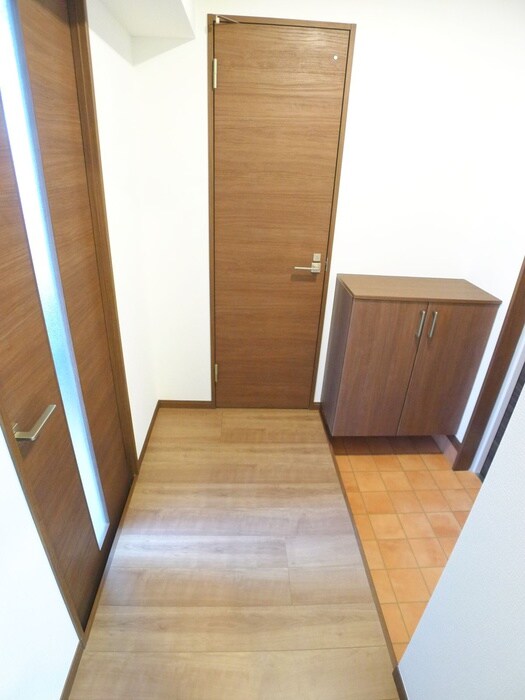 物件内観写真14　(廊下)