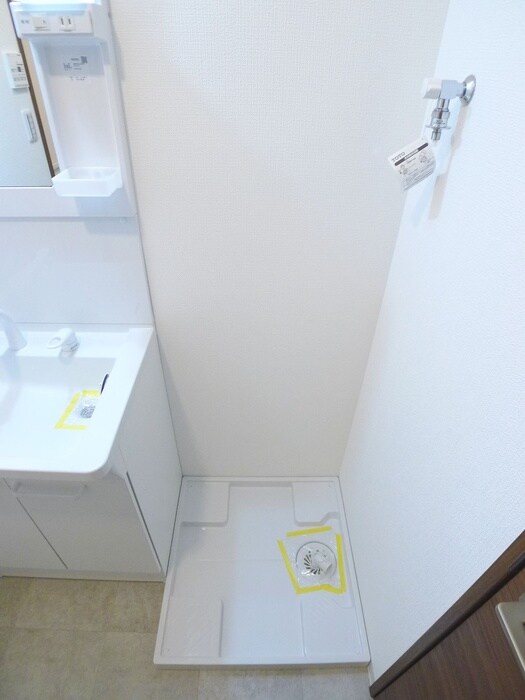 物件内観写真21　(洗濯機置場)