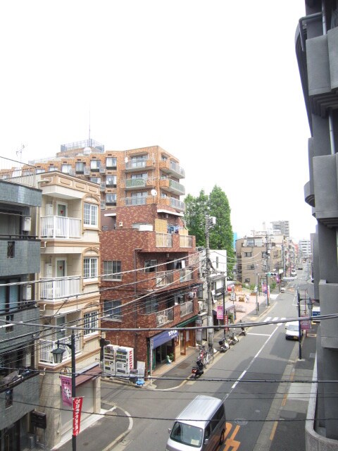 物件内観写真9　(室内からの展望)