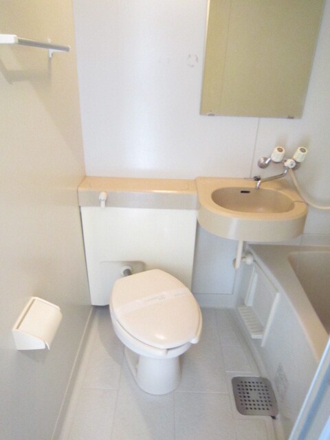 物件内観写真11　(トイレ)