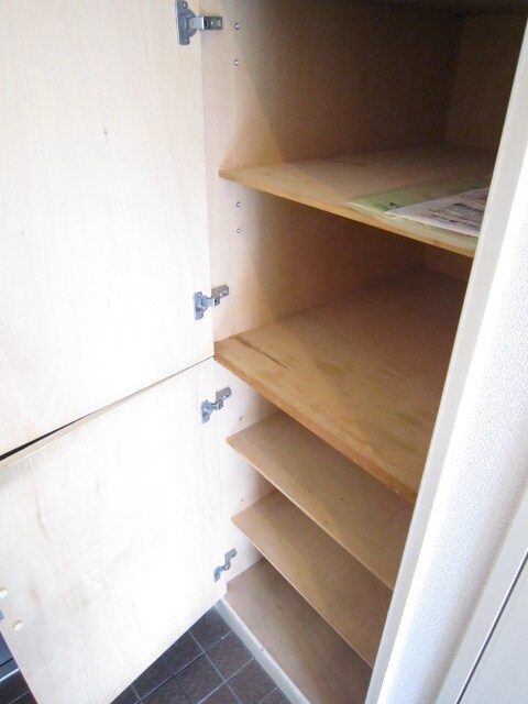 物件内観写真14　(靴箱)