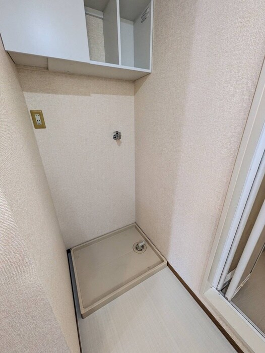 物件内観写真14　(洗濯機置場)